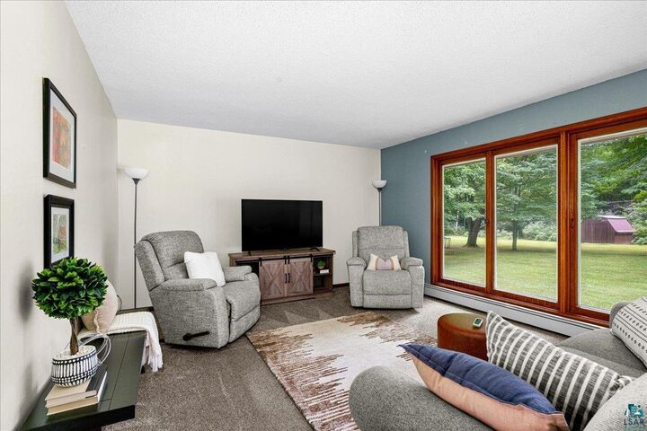 Property Photo: 908 Jasper St MN 55720