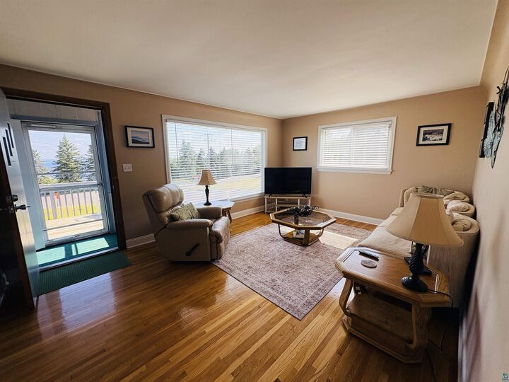 Property Photo: 1031 W Skyline Pkwy MN 55806