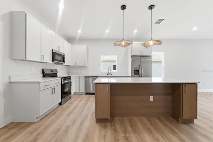 Property Photo: 1324 Marshall Drive FL 34748