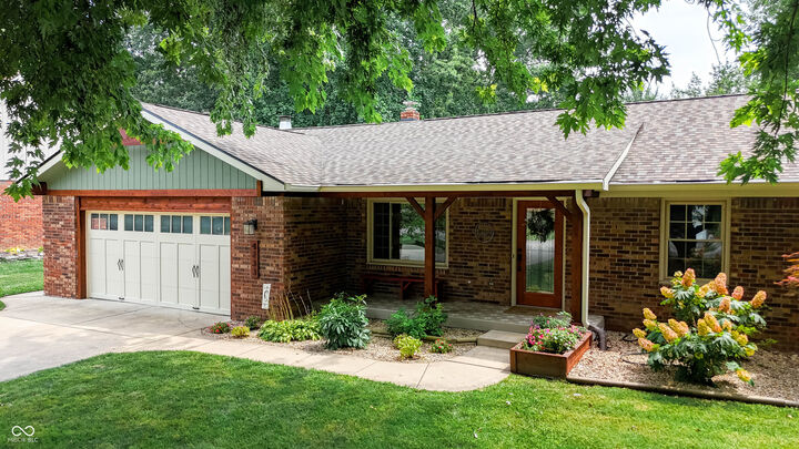 Property Photo: 4233 W Fairview Road IN 46142