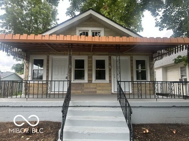 Property Photo:  5021 University  IN 46201 