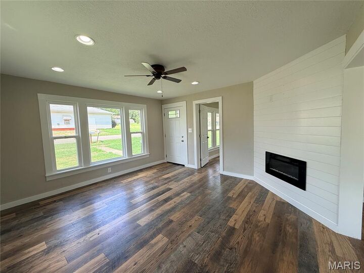 Property Photo:  482 E Richardson Avenue  MO 63960 