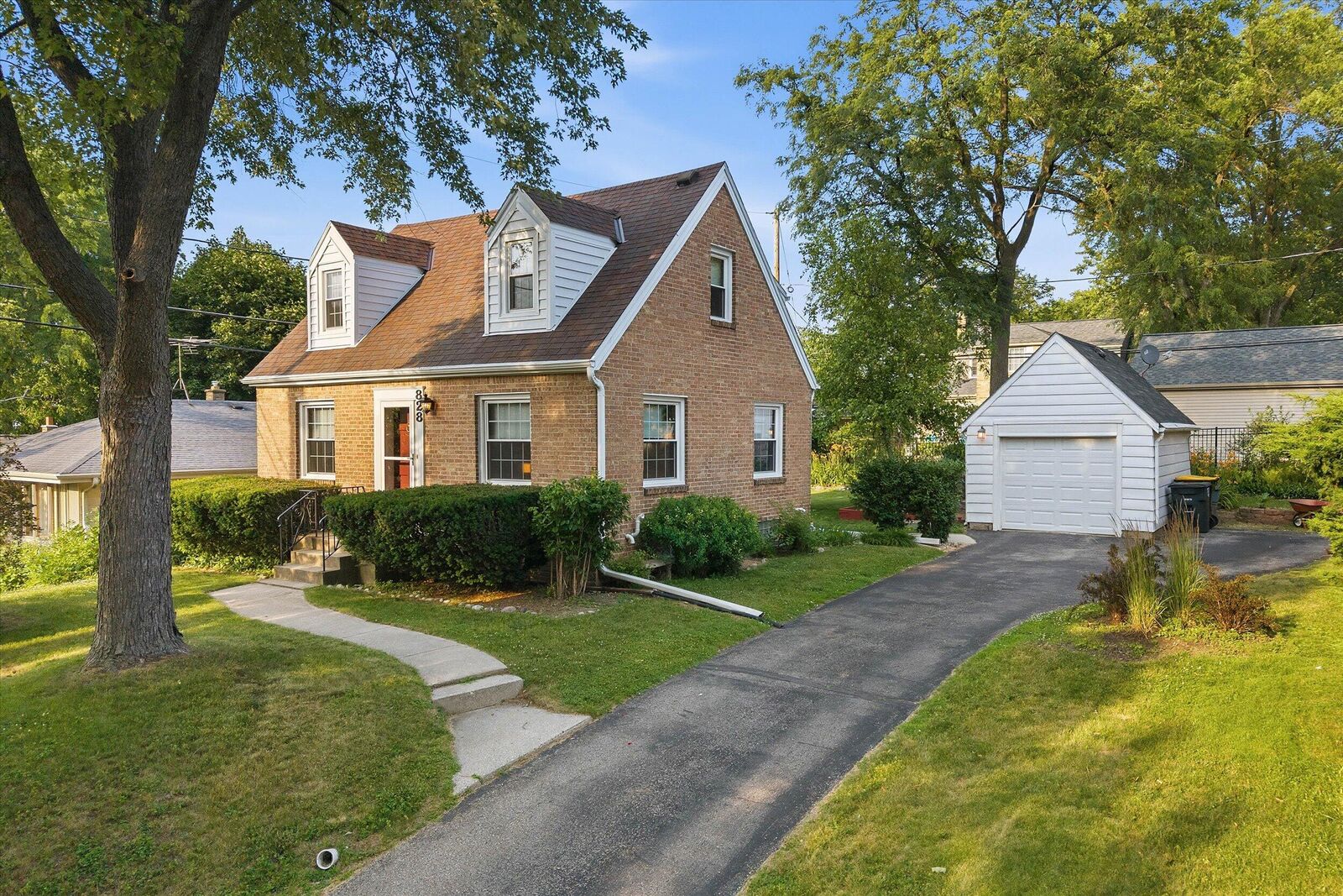Property Photo:  828 N 113th St  WI 53226 