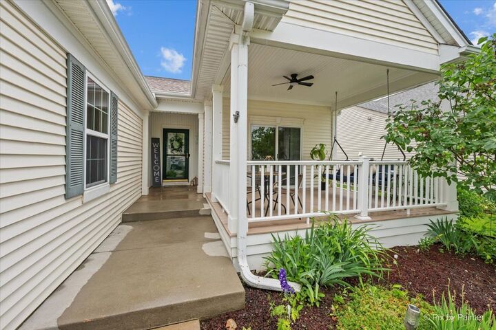 Property Photo:  13215 Oakwood Avenue  IL 60142 