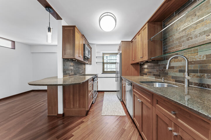 Property Photo: 535 N Michigan Avenue 909 IL 60611