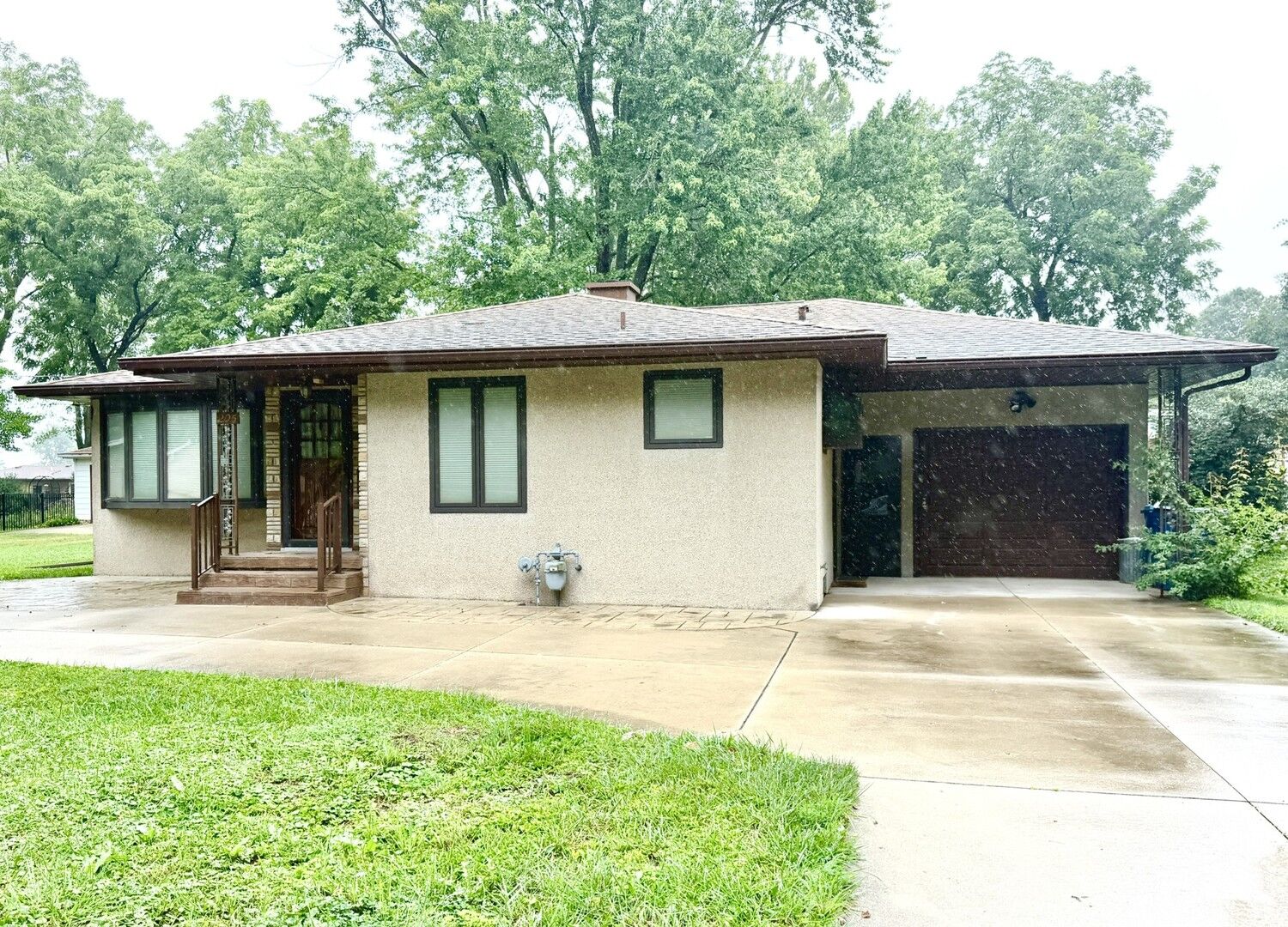 Property Photo:  205 Oak Street  IL 61362 