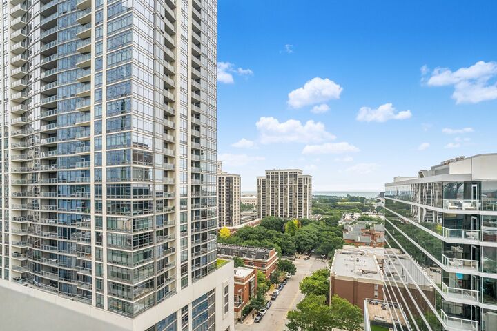 Property Photo:  1400 S Michigan Avenue 1501  IL 60605 