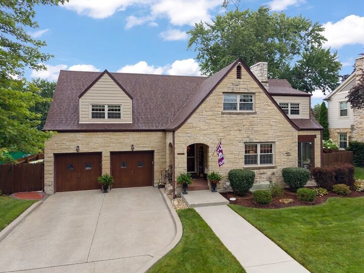 Property Photo:  1219 Taylor Street  IL 60435 