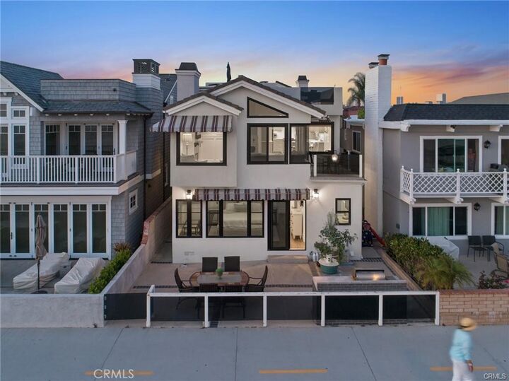Property Photo:  1119 E Balboa Boulevard A  CA 92661 