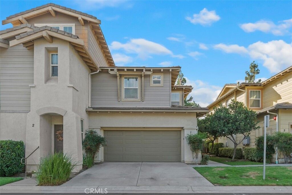 Property Photo:  41737 Ridgewalk St. 1  CA 92562 