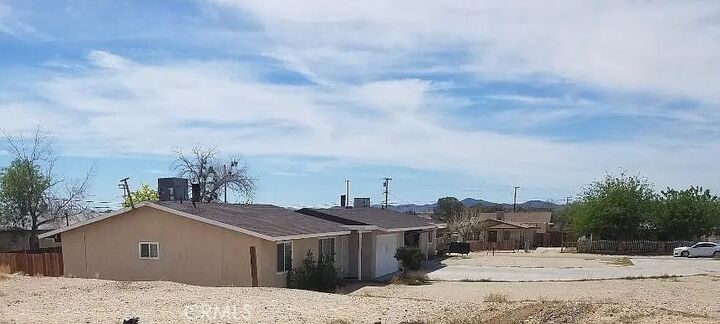 Property Photo: 34327 Paris CA 92311