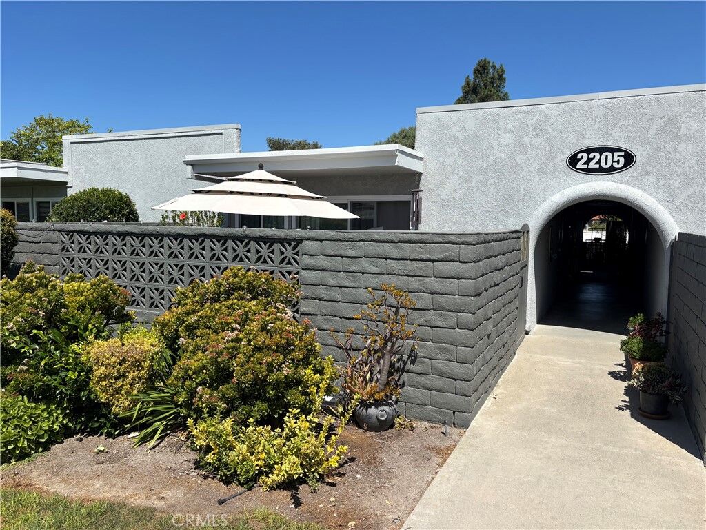 Property Photo: 2205 Via Mariposa E G CA 92637