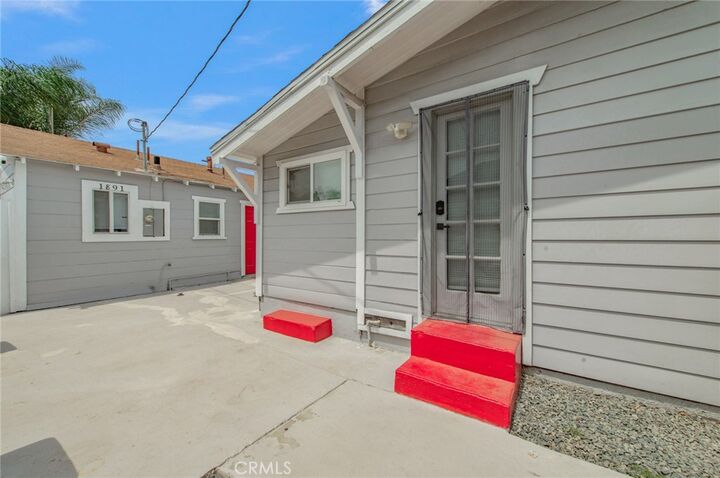 Property Photo:  1891 Saint Louis  CA 90755 