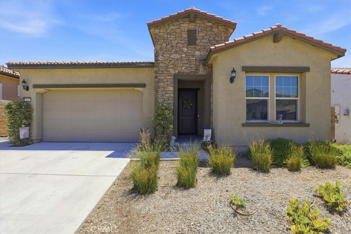 Property Photo:  11915 Sagecrest Ct  CA 92883 