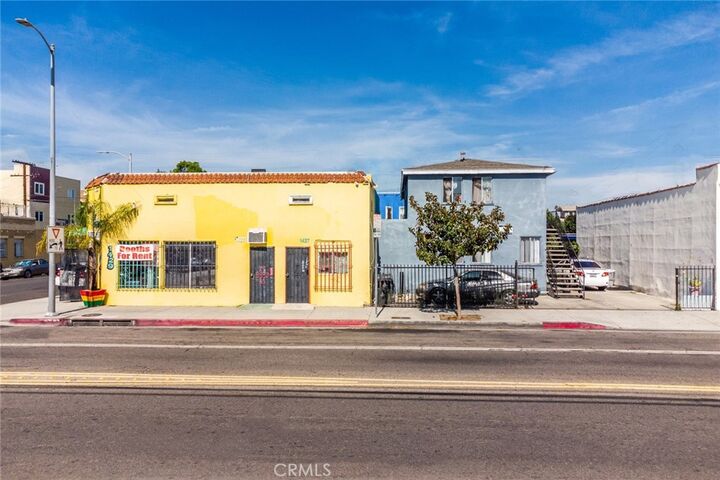Property Photo:  1425 W Jefferson  CA 90007 