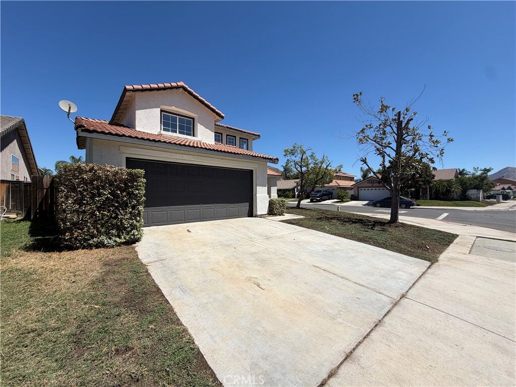 Property Photo:  1126 Autumnwood Lane  CA 92571 