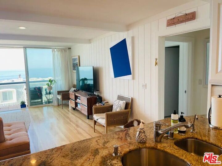 Property Photo:  11954 Oceanaire Lane  CA 90265 