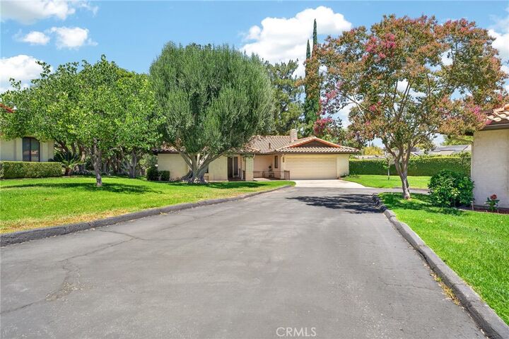 Property Photo:  1410 Bella Vista  CA 92373 