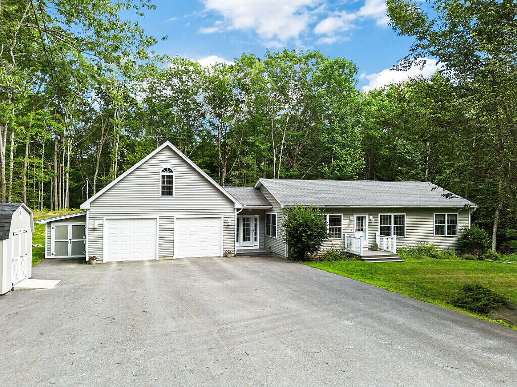 Property Photo:  27 Ruby Ridge Road  ME 04364 