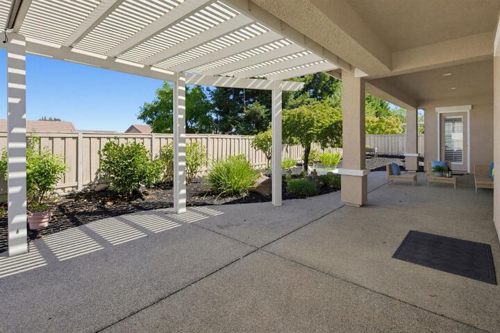 Property Photo:  1890 Homewood Lane  CA 95648 