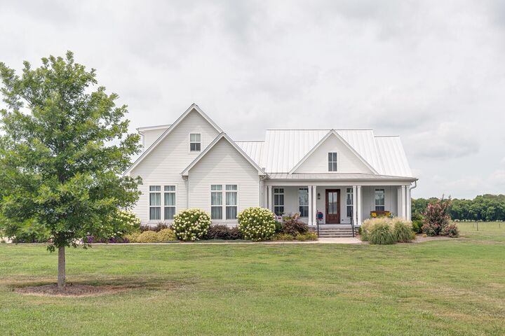 Property Photo: 3130 Nashville Hwy TN 37091