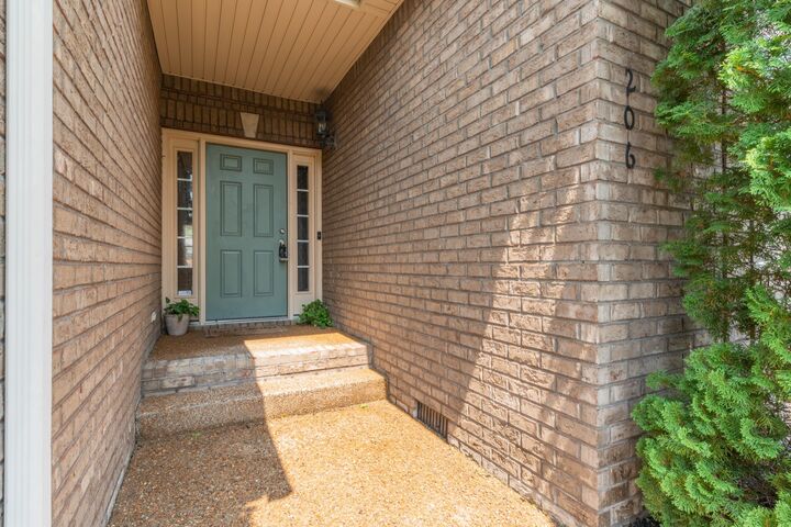Property Photo:  206 Kiowa Ct  TN 37188 