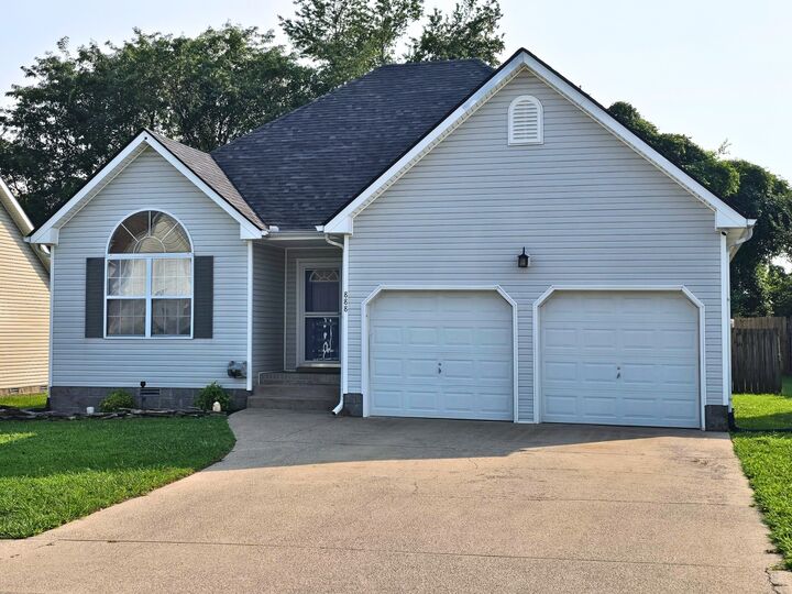 Property Photo: 888 Cindy Jo Ct TN 37040