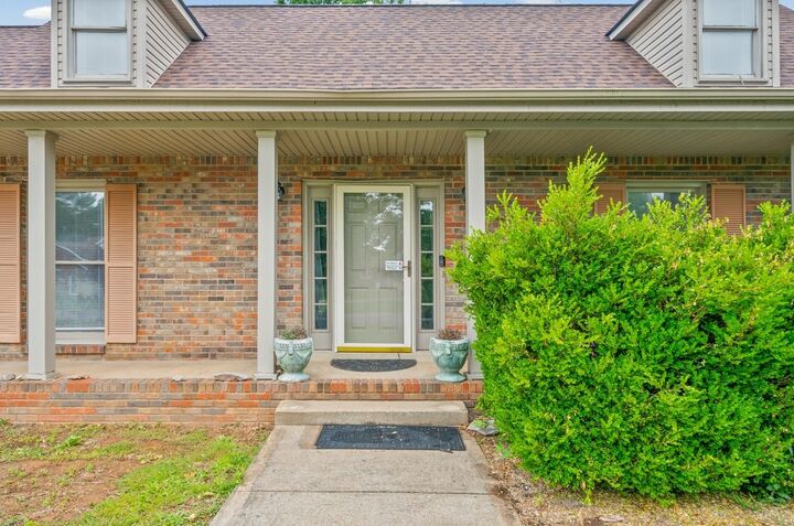 Property Photo: 264 Cheshire Rd TN 37043