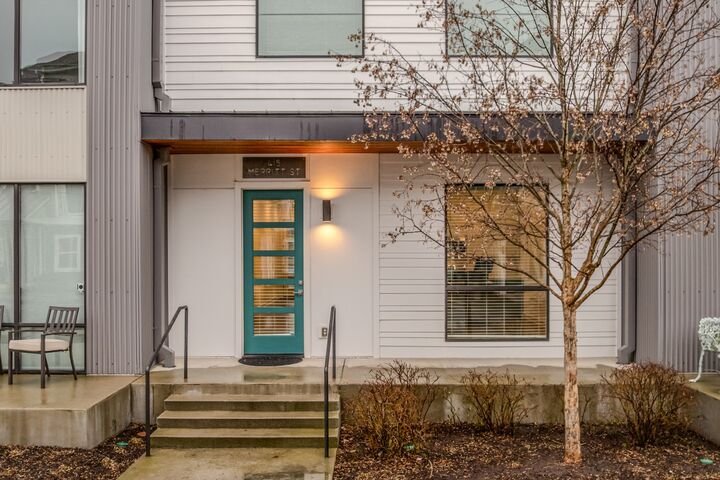 Property Photo: 415 Merritt Ave TN 37203