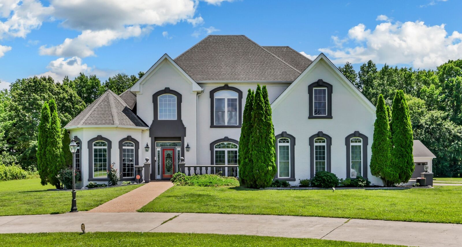 Property Photo:  865 Butts Dr  TN 37042 