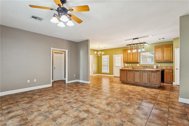 Property Photo:  18033 Vineyard Road  LA 70401 
