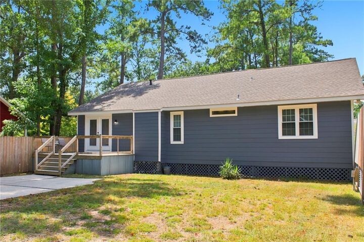 Property Photo: 725 Willow Oak Lane LA 70471