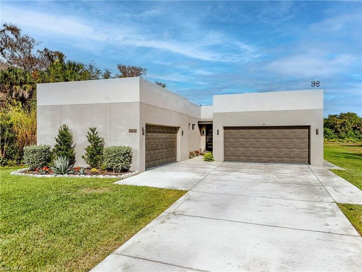 Property Photo:  4269 15th Ave SW  FL 34116 