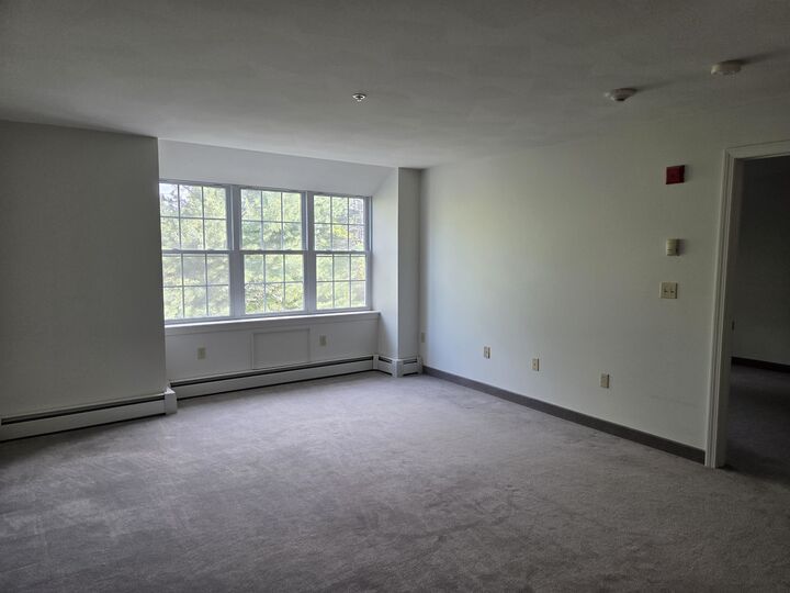 Property Photo:  486 Nashua Street  NH 03055 