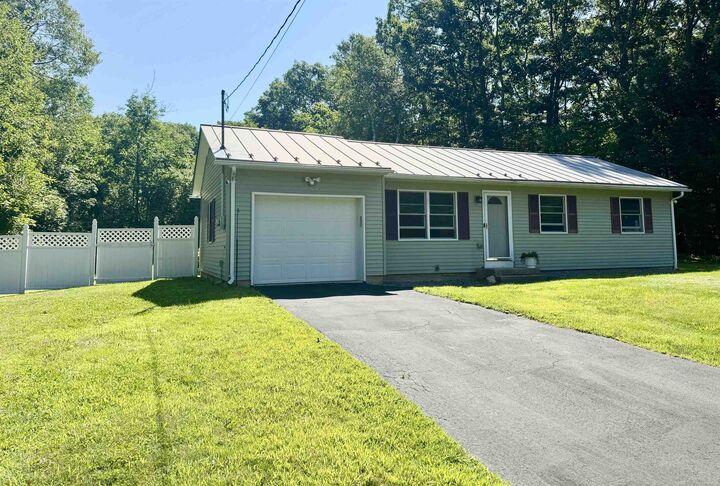 Property Photo:  35 Reese Circle  VT 05101 