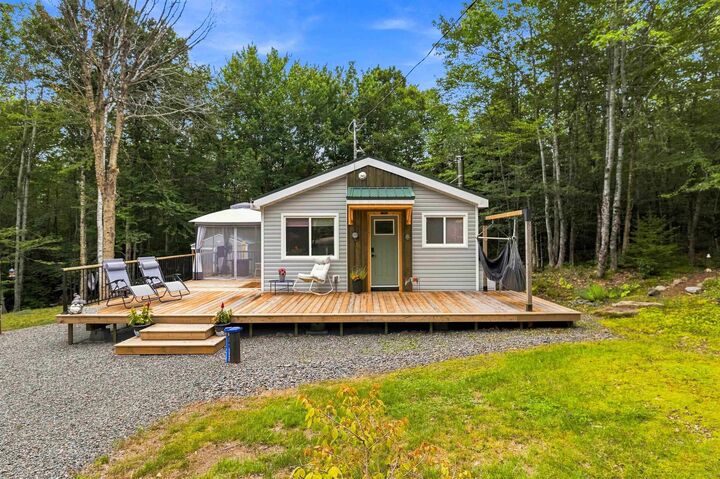 Property Photo: 15 Cliff View Drive NS B0R 1H0