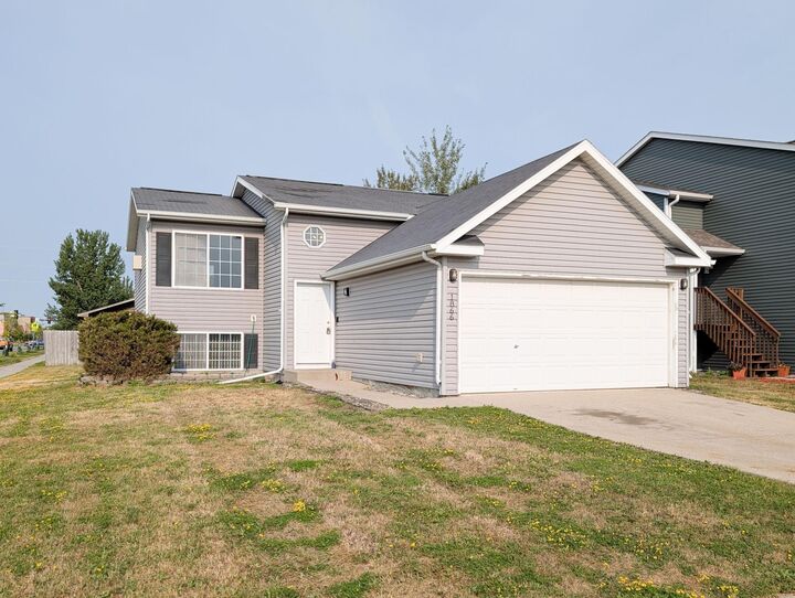 Property Photo: 1866 12th St E ND 58078