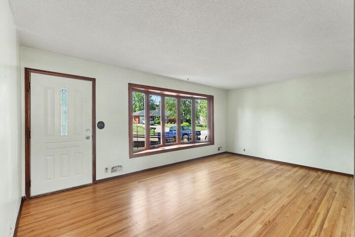 Property Photo:  217 Dawn Avenue  MN 55126 