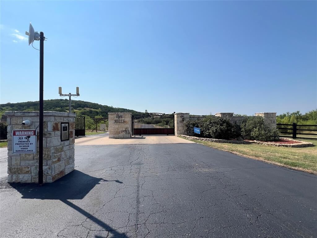 Property Photo: 1090 Pheasant Court TX 76449