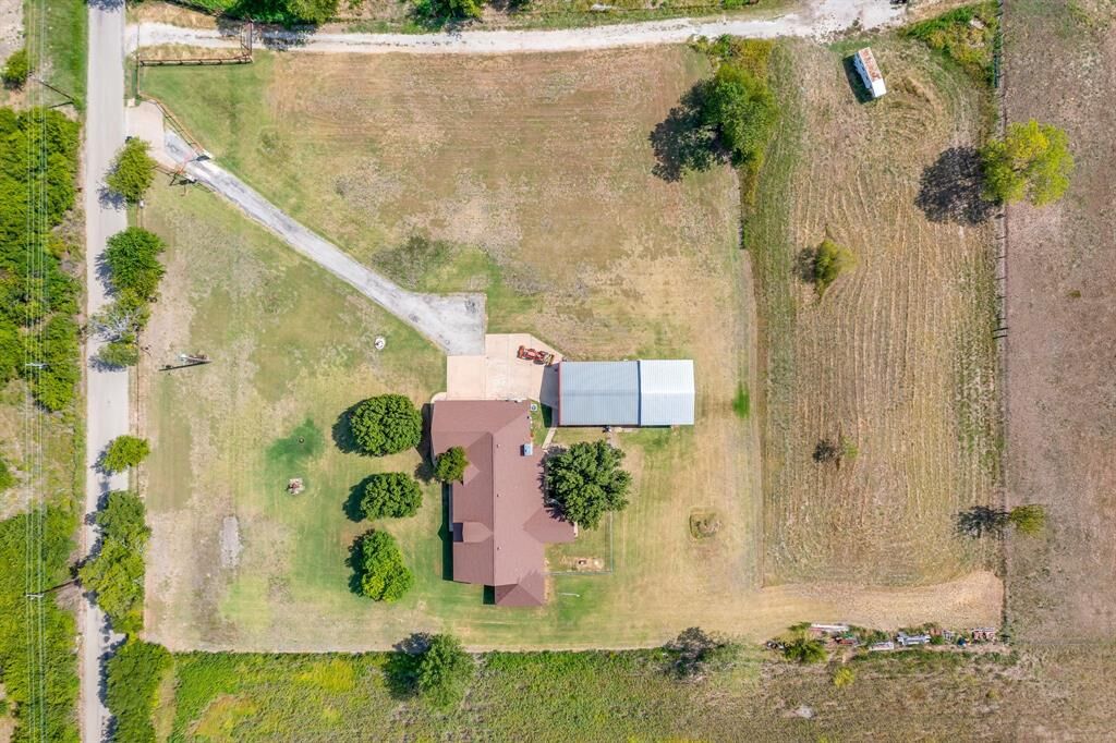 Property Photo:  7921 County Road 915B  TX 76058 