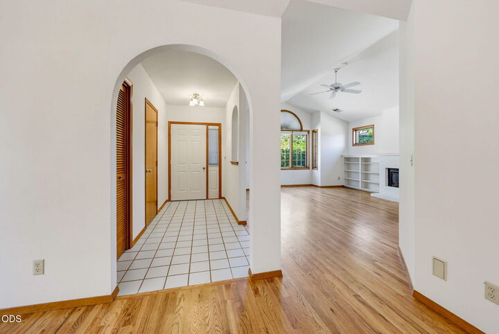 Property Photo: 249 N Wightman Street OR 97520