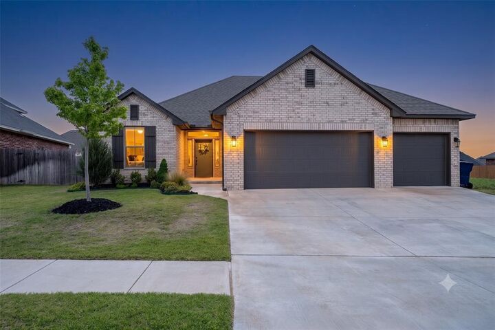 Property Photo: 4604 Bermuda Drive OK 73064