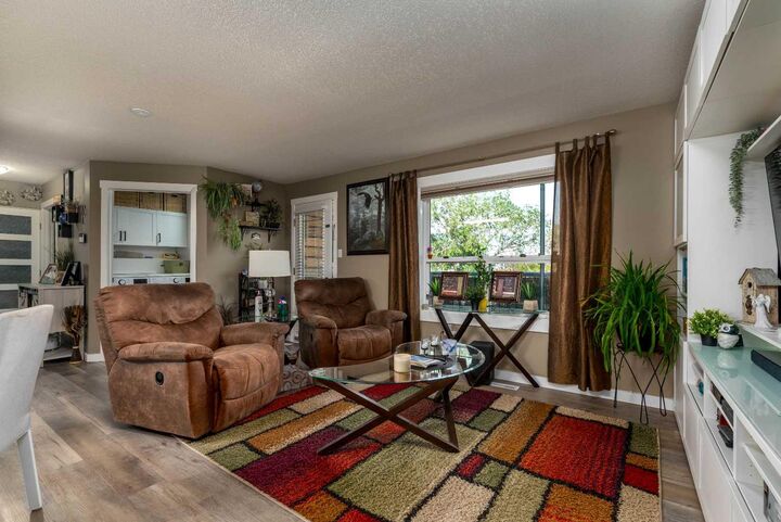 Property Photo: 5102 47 Street 201 AB T9V 0G2