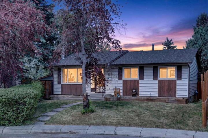 Property Photo: 136 Templeview Place NE AB T1Y 3S2