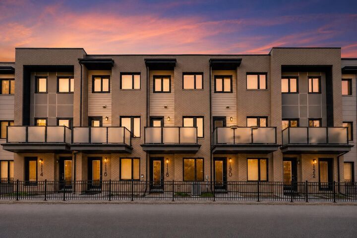 28 McDougall Court NE 118 — photo 1
