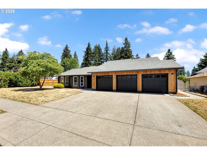 Property Photo: 3715 NE 157th Ave WA 98682
