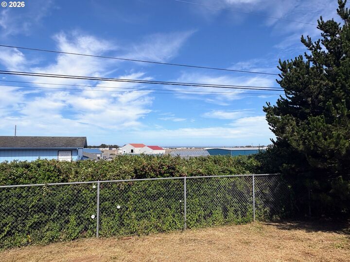 Property Photo:  29835 Hillcrest St  OR 97444 