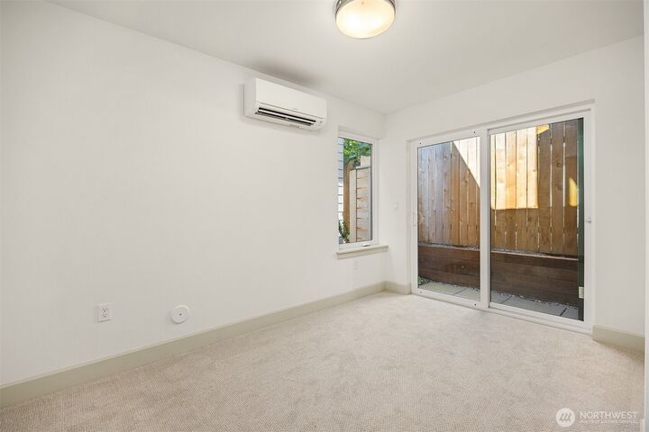 Property Photo: 1255 NE 100th Street WA 98125