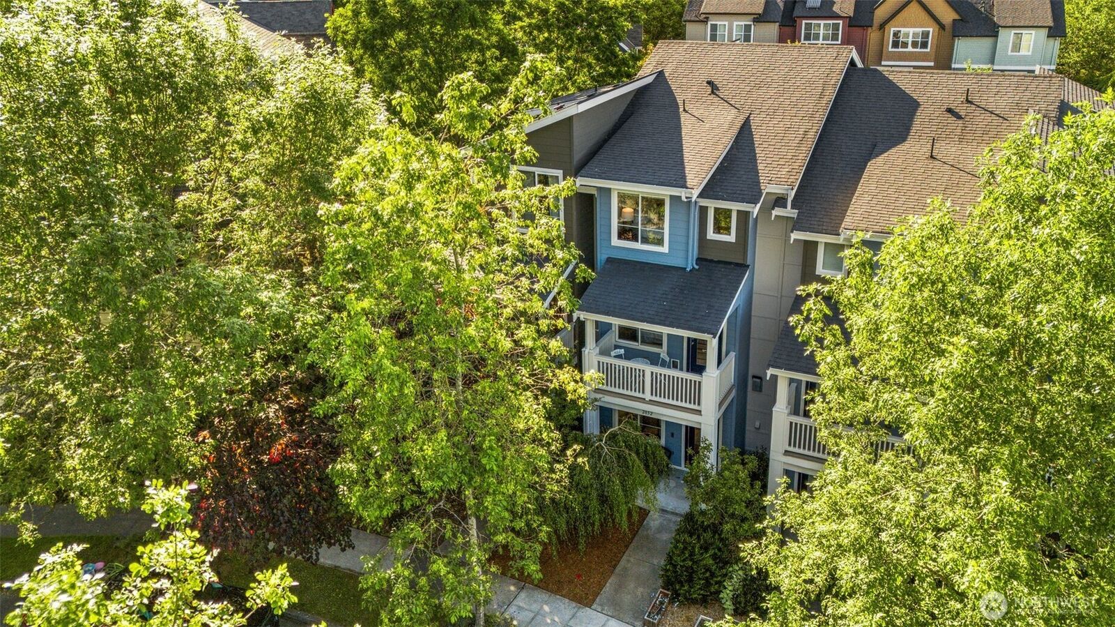 Property Photo: 2852 S Nevada Street WA 98108