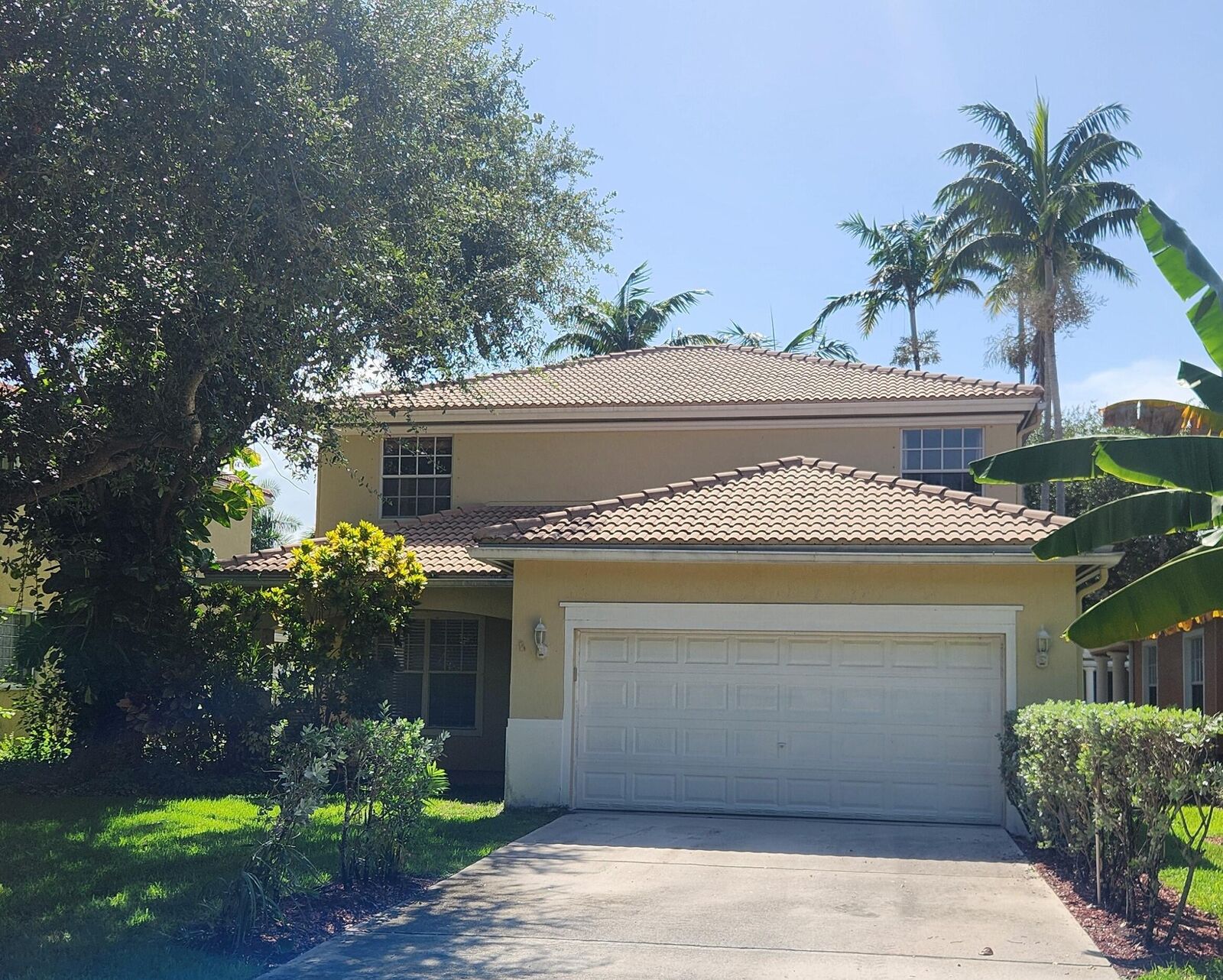 Property Photo: 1445 E Bexley Park Drive FL 33445